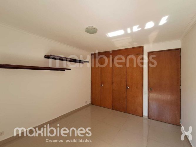Apartamento de 4 alcobas en arriendo en Los Balsos, Medellín, 200 m² · foto 9 de 15