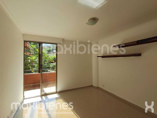 Apartamento de 4 alcobas en arriendo en Los Balsos, Medellín, 200 m² · foto 10 de 15