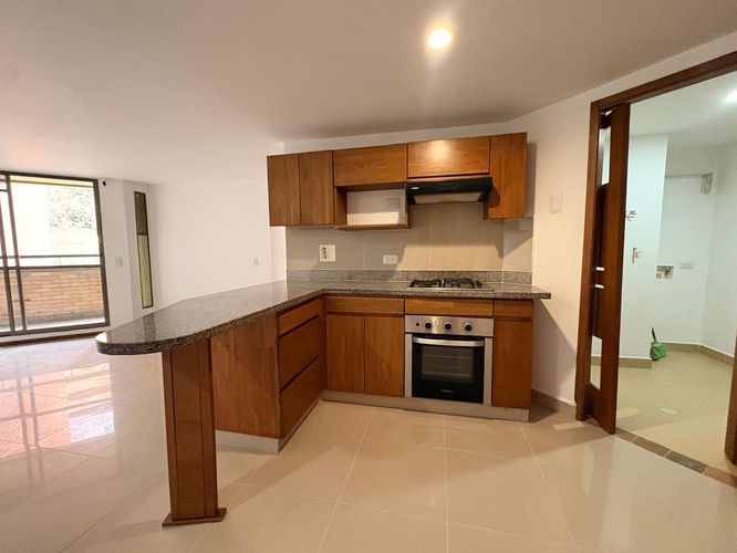 Apartamento de 3 alcobas en arriendo en Vegas De La Doctora, Sabaneta, 99 m² · foto 3 de 15