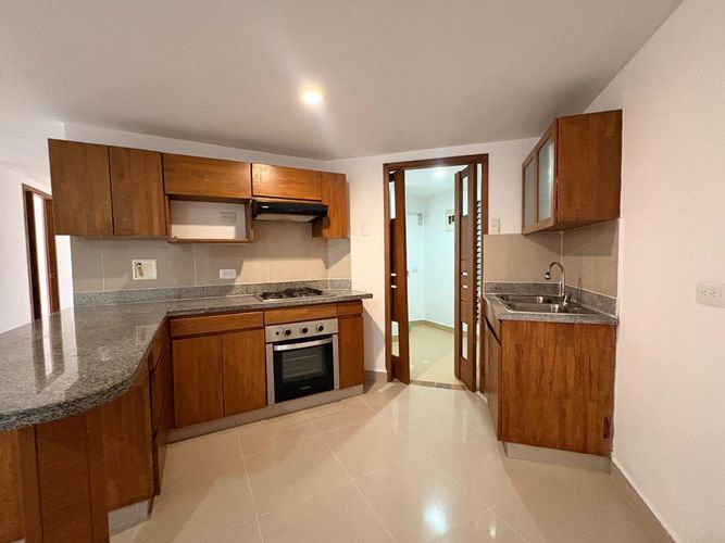 Apartamento de 3 alcobas en arriendo en Vegas De La Doctora, Sabaneta, 99 m² · foto 5 de 15