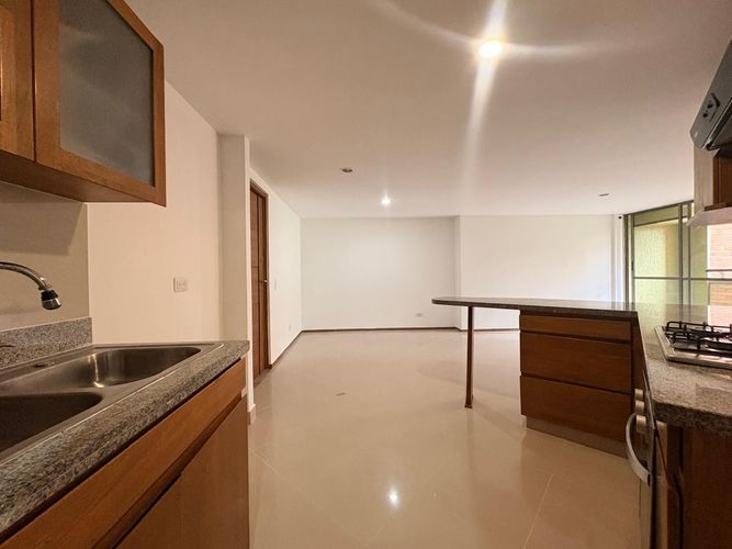 Apartamento de 3 alcobas en arriendo en Vegas De La Doctora, Sabaneta, 99 m² · foto 6 de 15