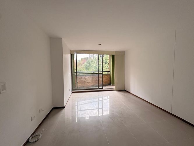 Apartamento de 3 alcobas en arriendo en Vegas De La Doctora, Sabaneta, 99 m² · foto 2 de 15