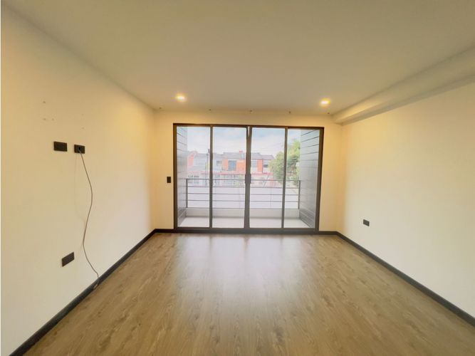 Casa de 5 alcobas en venta en Carvajal, Bogotá, 242 m² · foto 9 de 24