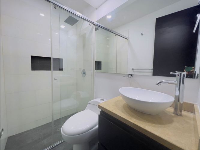 Casa de 5 alcobas en venta en Carvajal, Bogotá, 242 m² · foto 14 de 24