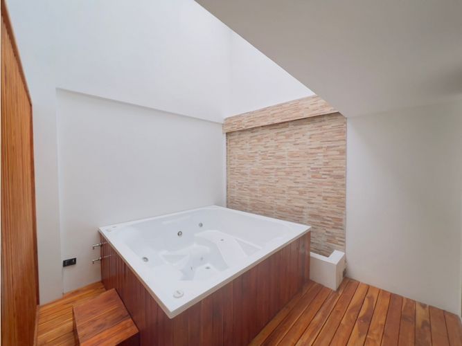 Casa de 5 alcobas en venta en Carvajal, Bogotá, 242 m² · foto 17 de 24
