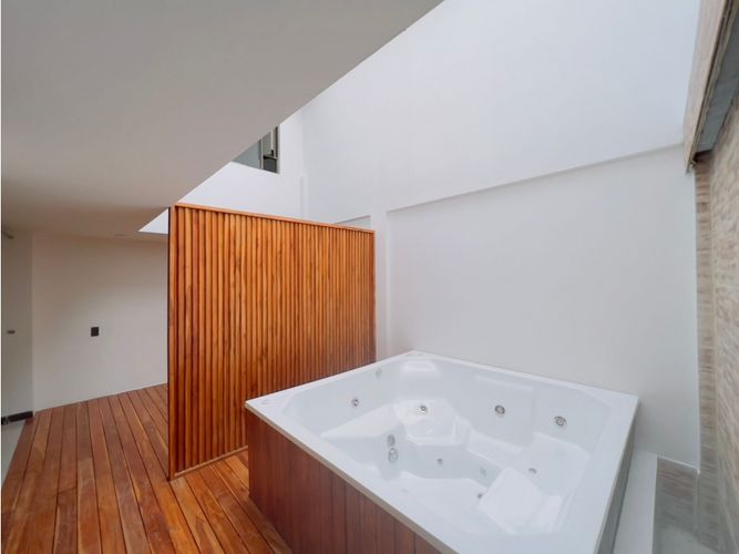Casa de 5 alcobas en venta en Carvajal, Bogotá, 242 m² · foto 18 de 24