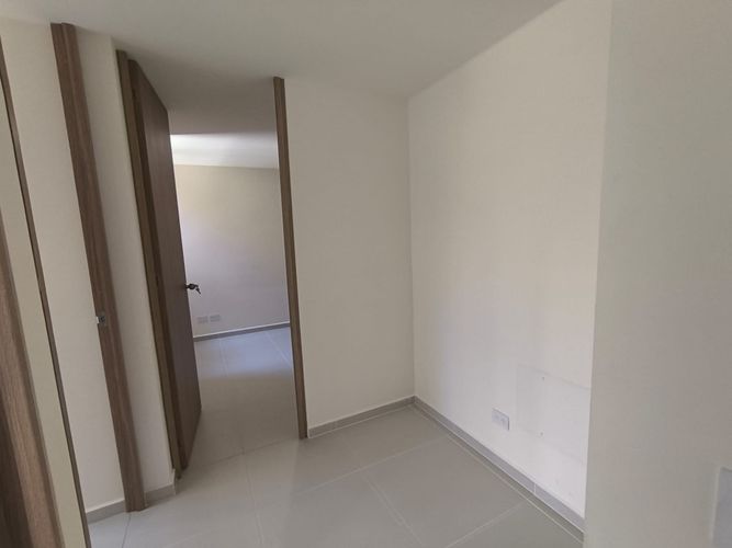 Apartamento de 3 alcobas en venta en Loma De La Doctora, Sabaneta, 62 m² · foto 9 de 24