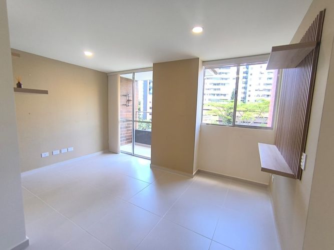 Apartamento de 3 alcobas en venta en Loma De La Doctora, Sabaneta, 62 m² · foto 2 de 24
