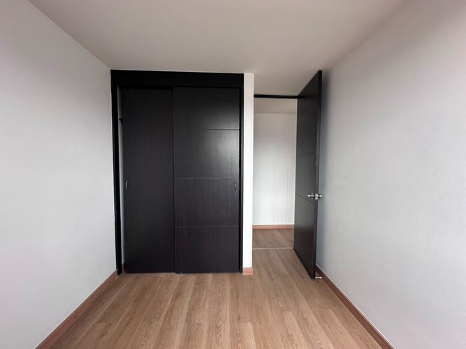 Apartamento de 2 alcobas en arriendo en El Poblado, Medellín, 70 m² · foto 13 de 17