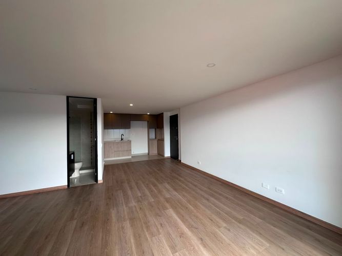Apartamento de 2 alcobas en arriendo en El Poblado, Medellín, 70 m² · foto 5 de 17
