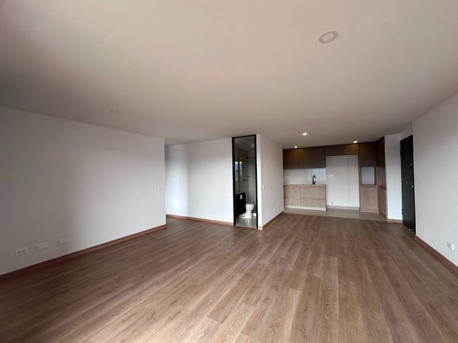 Apartamento de 2 alcobas en arriendo en El Poblado, Medellín, 70 m² · foto 3 de 17