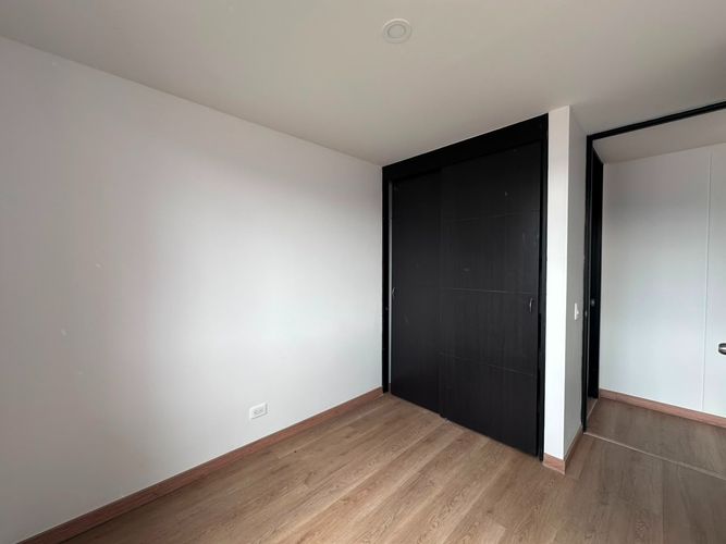 Apartamento de 2 alcobas en arriendo en El Poblado, Medellín, 70 m² · foto 10 de 17