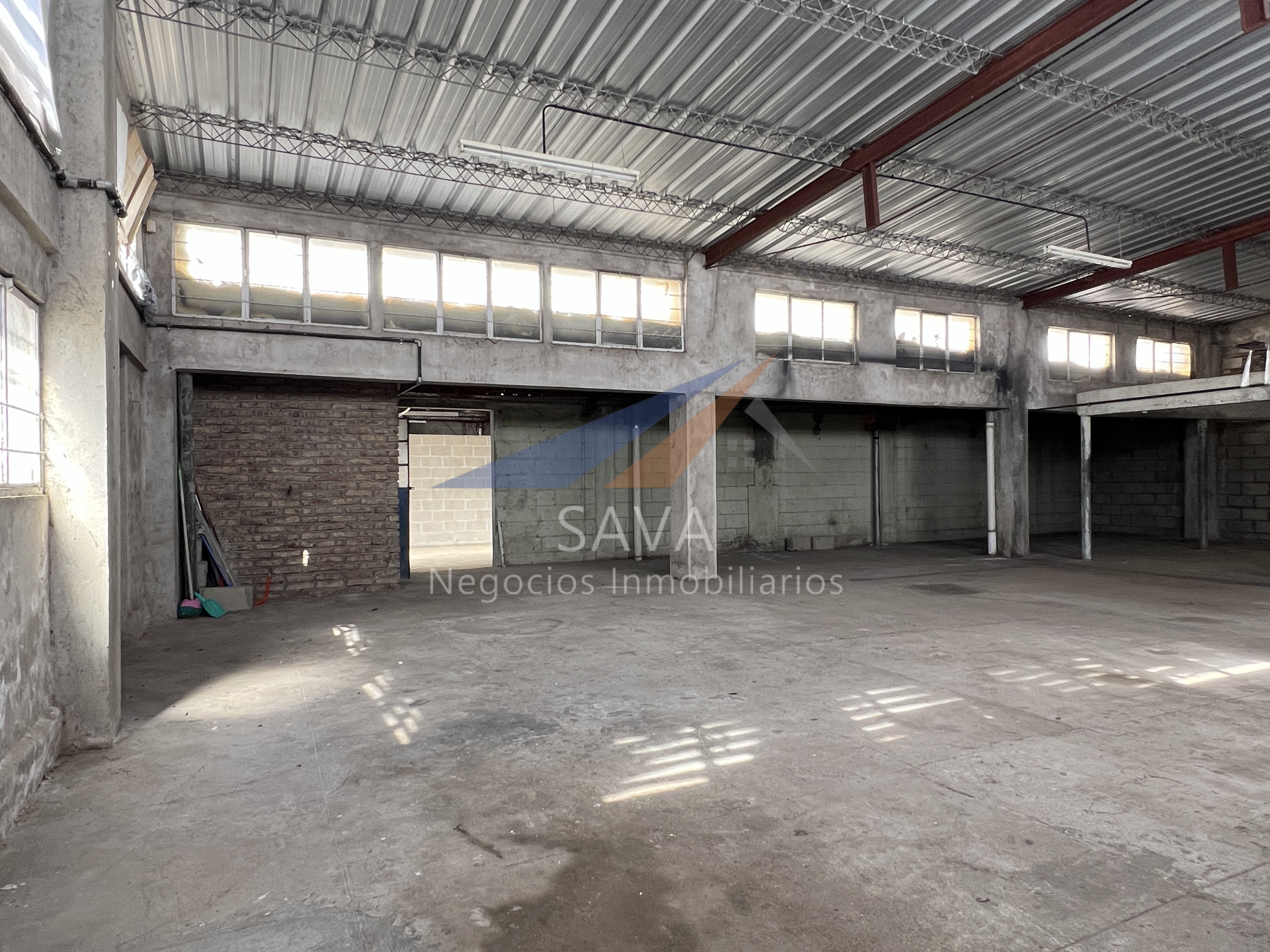 Alquiler Galpón 170 M² en La Unión! A Pasos de 8 de Octubre. · Foto 3