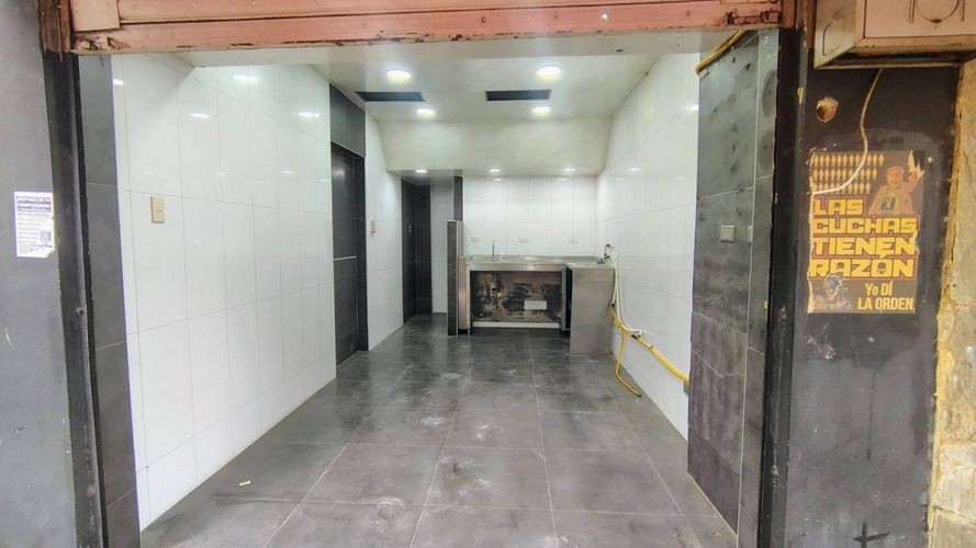 Local en arriendo en Boston, Medellín, 20 m² · foto 2 de 16