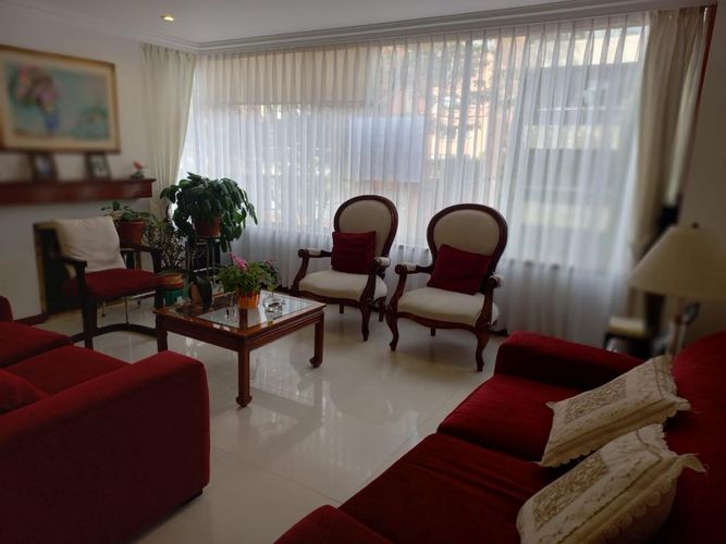 Apartamento de 3 alcobas en venta en Chico, Bogotá, 130 m² · foto 14 de 24