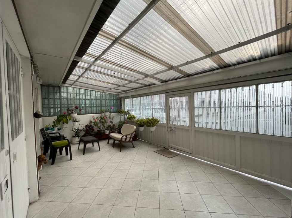 Casa en venta en La Estrada, Bogotá · foto 2 de 5