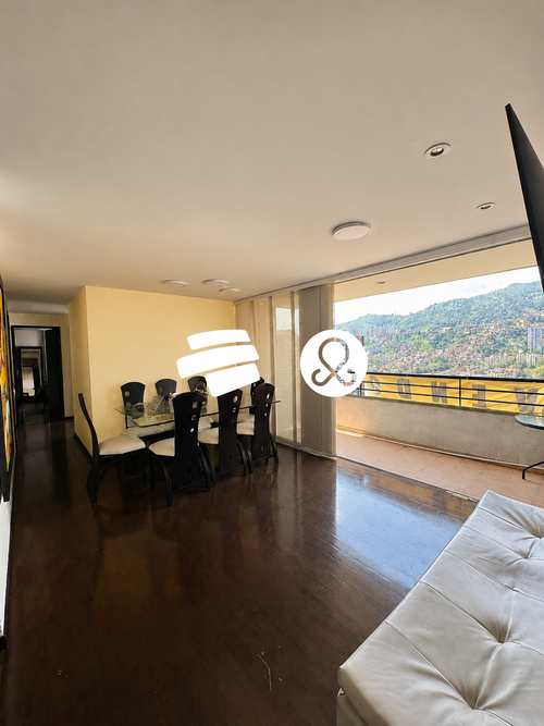 Apartamento de 3 alcobas en venta en Loma De Los Bernal, Medellín, 78 m² · foto 4 de 11