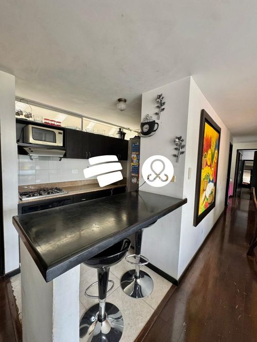 Apartamento de 3 alcobas en venta en Loma De Los Bernal, Medellín, 78 m² · foto 11 de 11