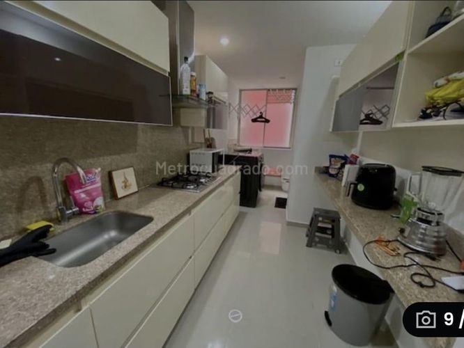 Apartamento de 3 alcobas en venta en Cedritos, Bogotá, 111 m² · foto 4 de 12