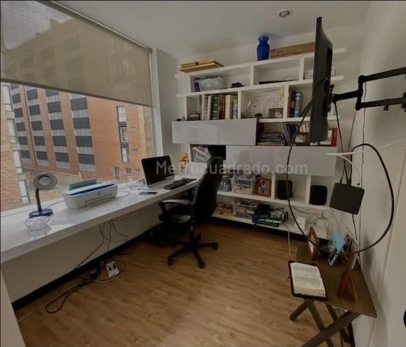 Apartamento de 3 alcobas en venta en Cedritos, Bogotá, 111 m² · foto 10 de 12