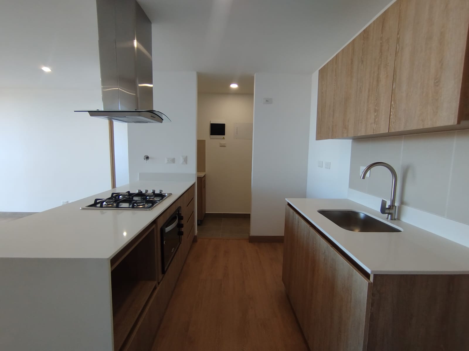 Apartamento en arriendo en Centro, Rionegro · foto 3 de 14
