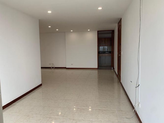 Apartamento de 3 alcobas en arriendo en San Lucas, Medellín, 100 m² · foto 12 de 17