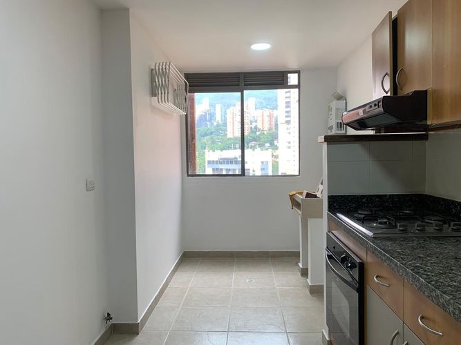 Apartamento de 3 alcobas en arriendo en San Lucas, Medellín, 100 m² · foto 6 de 17