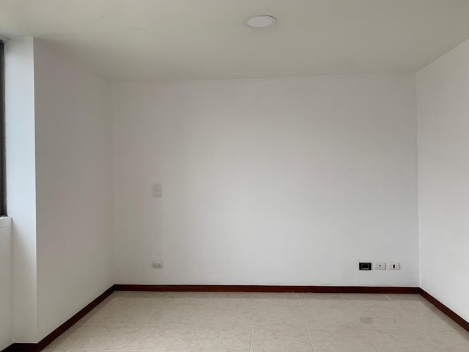 Apartamento de 3 alcobas en arriendo en San Lucas, Medellín, 100 m² · foto 8 de 17