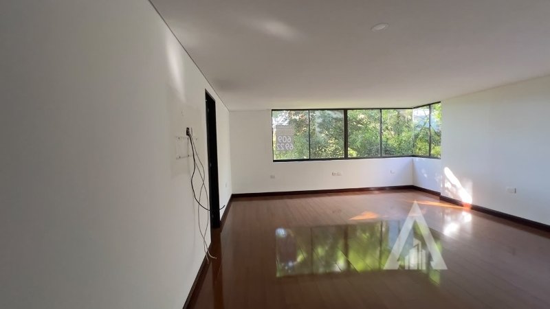 Apartamento en arriendo en El Poblado, Medellín · foto 6 de 24