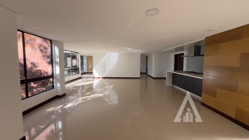 Apartamento en arriendo en El Poblado, Medellín · foto 11 de 24
