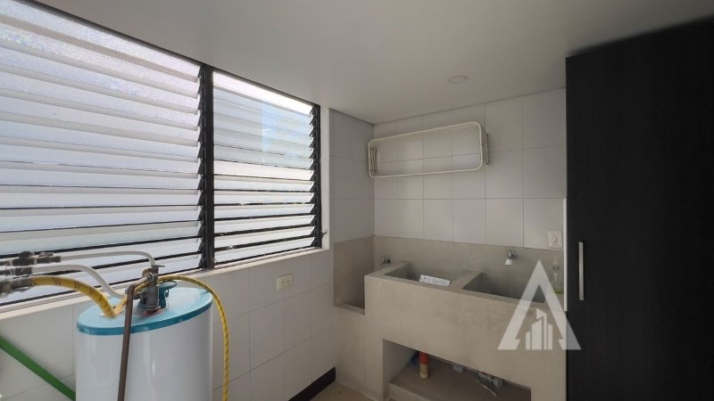 Apartamento en arriendo en El Poblado, Medellín · foto 20 de 24