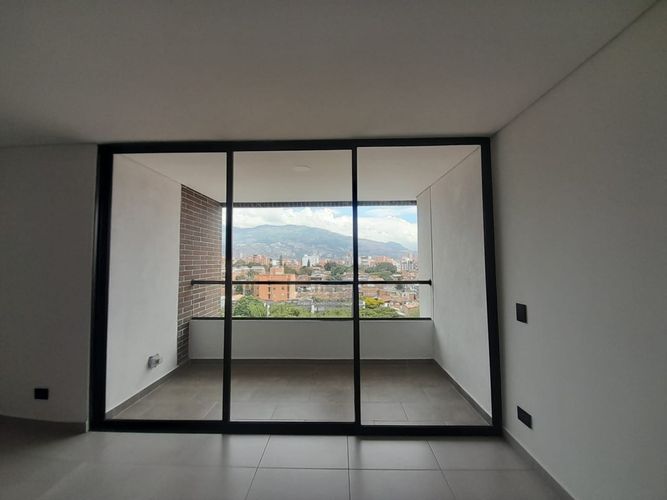 Apartamento de 2 alcobas en arriendo en Granada, Medellín, 73 m² · foto 4 de 19