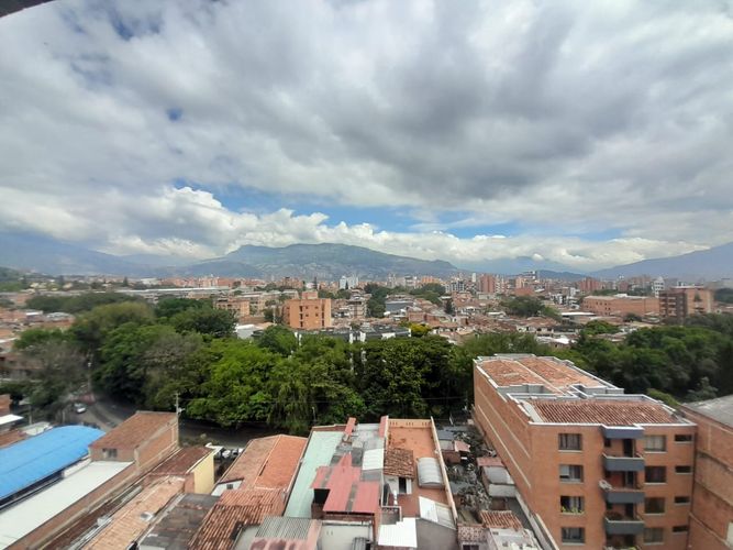 Apartamento de 2 alcobas en arriendo en Granada, Medellín, 73 m² · foto 9 de 19