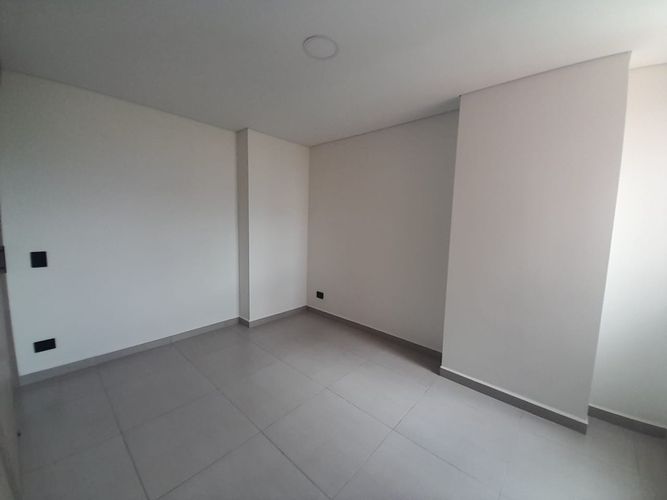 Apartamento de 2 alcobas en arriendo en Granada, Medellín, 73 m² · foto 15 de 19