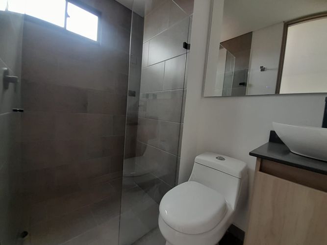 Apartamento de 2 alcobas en arriendo en Granada, Medellín, 73 m² · foto 18 de 19
