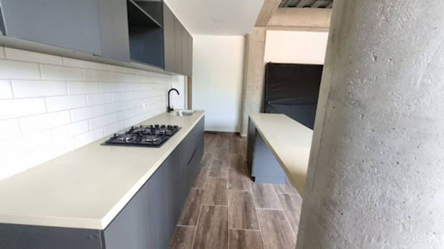 Apartamento de 2 alcobas en arriendo en Noel, Medellín, 75 m² · foto 3 de 13