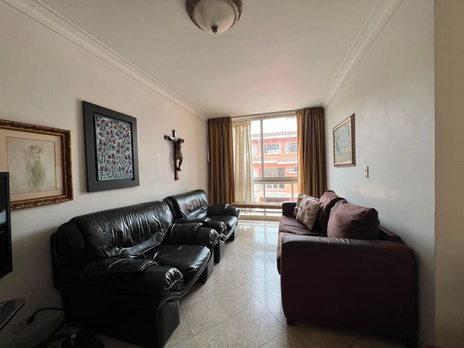 Casa de 3 alcobas en venta en El Poblado, Medellín, 198 m² · foto 3 de 17