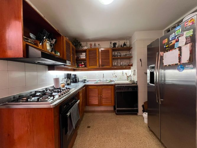 Casa de 3 alcobas en venta en El Poblado, Medellín, 198 m² · foto 6 de 17
