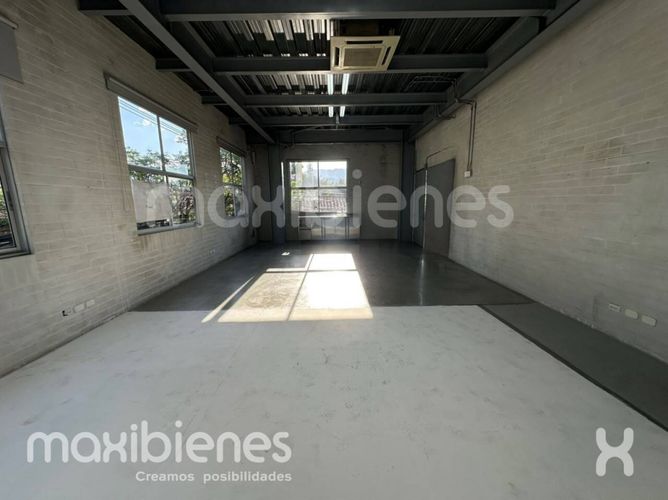 Oficina en arriendo en San Pablo, Medellín, 110 m² · foto 5 de 11