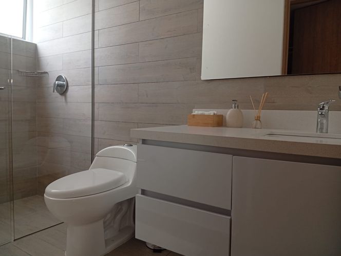 Apartamento de 2 alcobas en arriendo en El Diamante No. 2, Medellín, 74 m² · foto 11 de 15