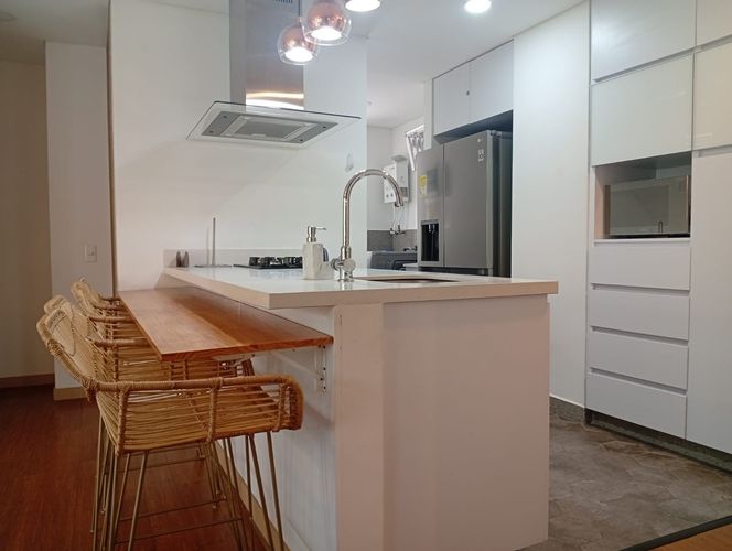 Apartamento de 2 alcobas en arriendo en El Diamante No. 2, Medellín, 74 m² · foto 2 de 15