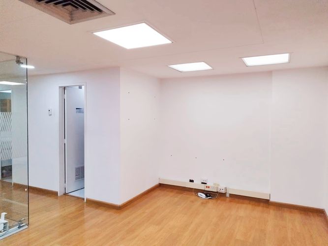 Oficina en arriendo en El Poblado, Medellín, 65 m² · foto 4 de 11
