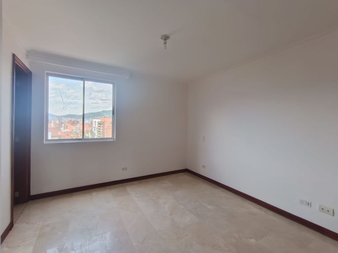 Apartamento de 3 alcobas en arriendo en Laureles, Medellín, 180 m² · foto 16 de 20