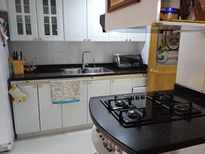 Apartamento de 6 alcobas en venta en Santa Barbara, Bogotá, 200 m² · foto 4 de 24