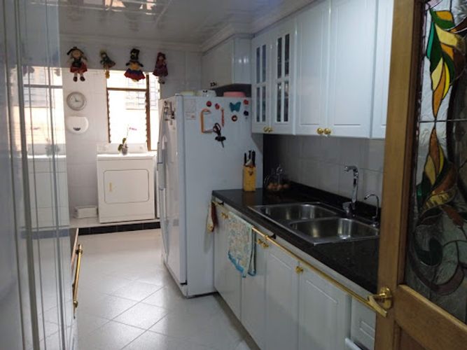 Apartamento de 6 alcobas en venta en Santa Barbara, Bogotá, 200 m² · foto 13 de 24