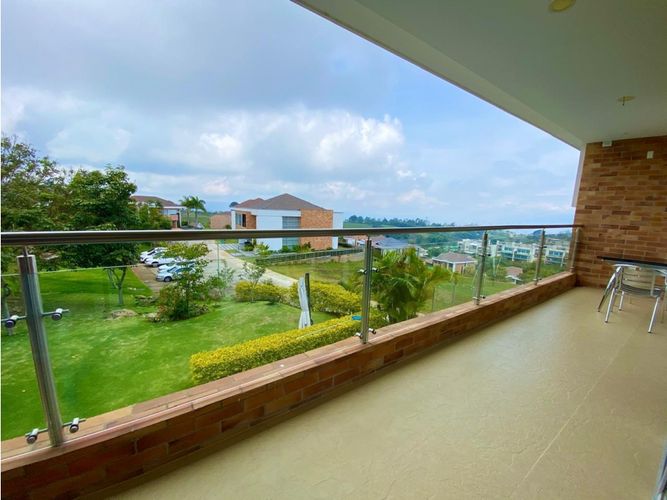 Casa de 4 alcobas en venta en Ruitoque, Floridablanca, 492 m² · foto 2 de 3