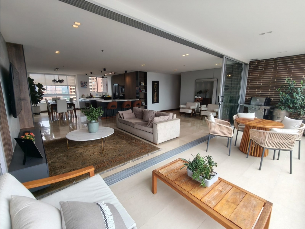 Apartamento en venta en El Tesoro, Medellín · foto 2 de 24