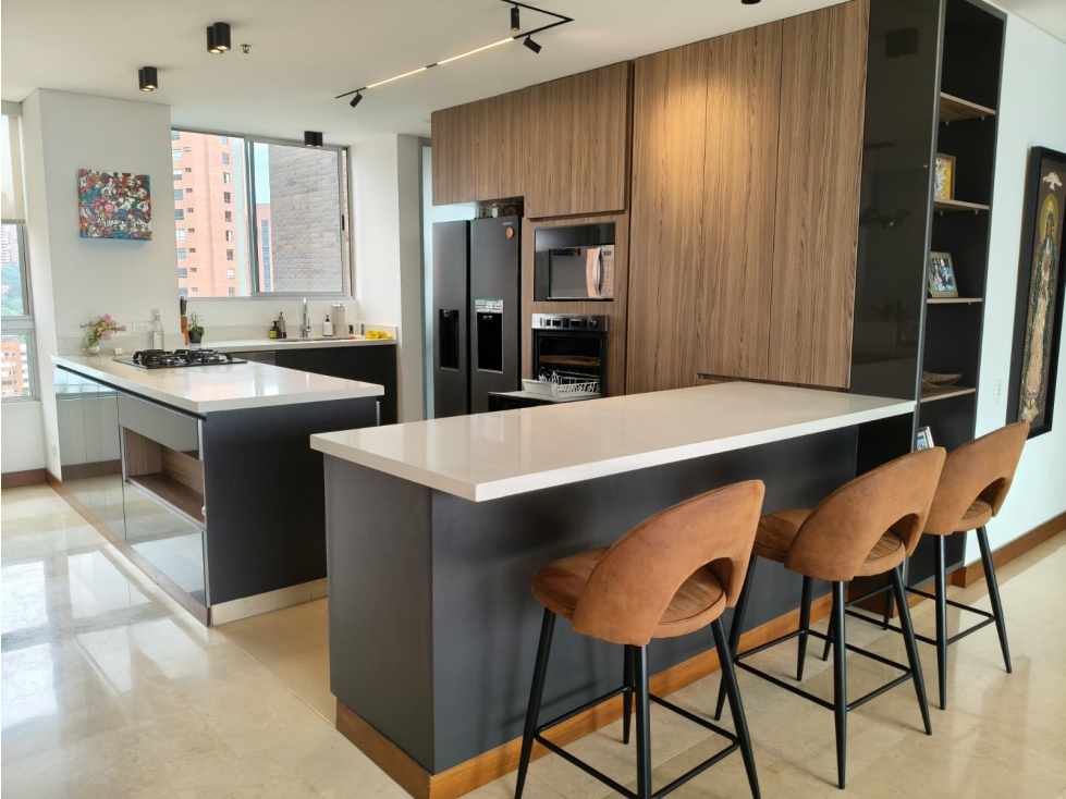 Apartamento en venta en El Tesoro, Medellín · foto 12 de 24