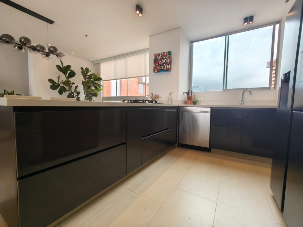 Apartamento en venta en El Tesoro, Medellín · foto 15 de 24