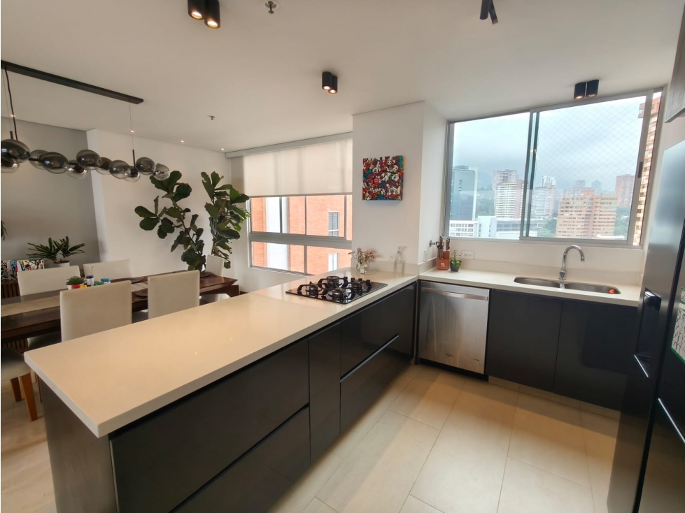Apartamento en venta en El Tesoro, Medellín · foto 17 de 24